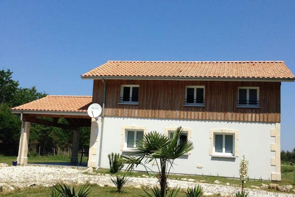 Maison Proche Du Lac ! Hourtin Exterior photo